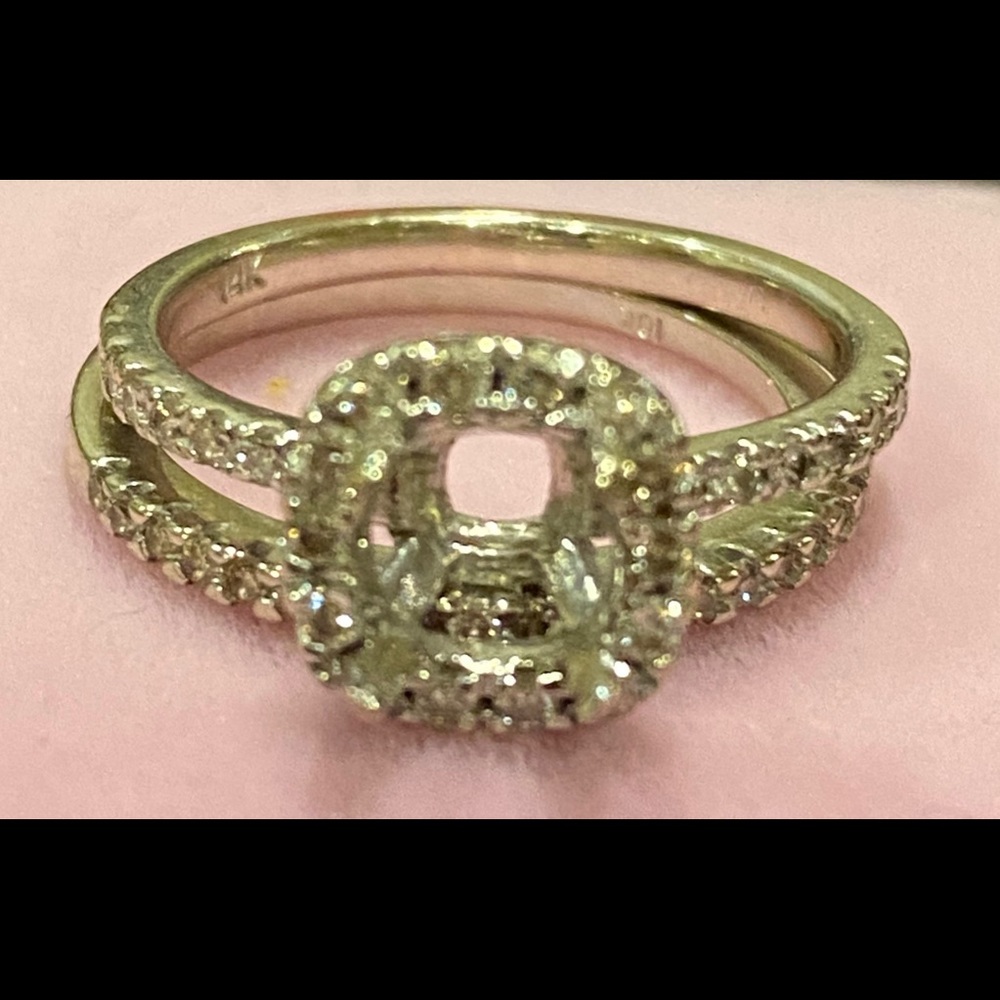 Engagement/Wedding Rings Setting - Jewelry